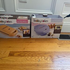 Babycakes Pie and Cake Pop Maker Set